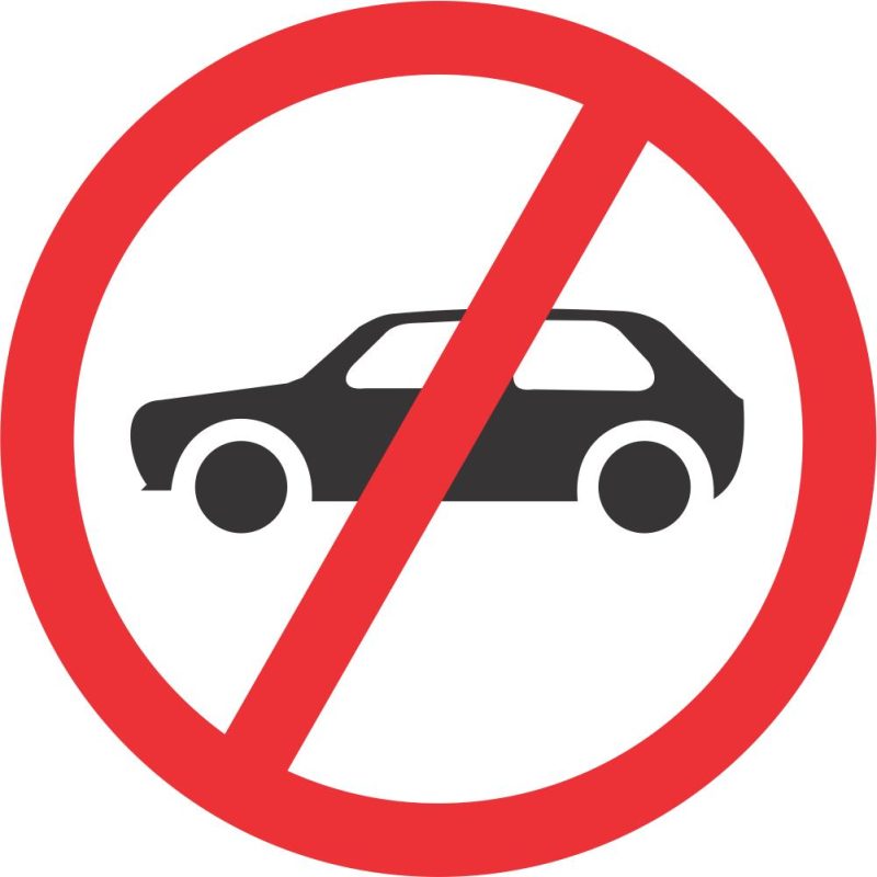 NO MOTOR CARS ROAD SIGN (R223)