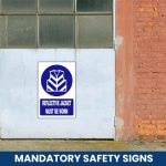 Reflective jacket must be worn safety sign (MV025 A)