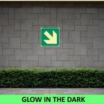 SABS Diagonal green arrow sign (E30)