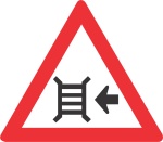 MOTOR GATE (RIGHT) ROAD SIGN (W315)