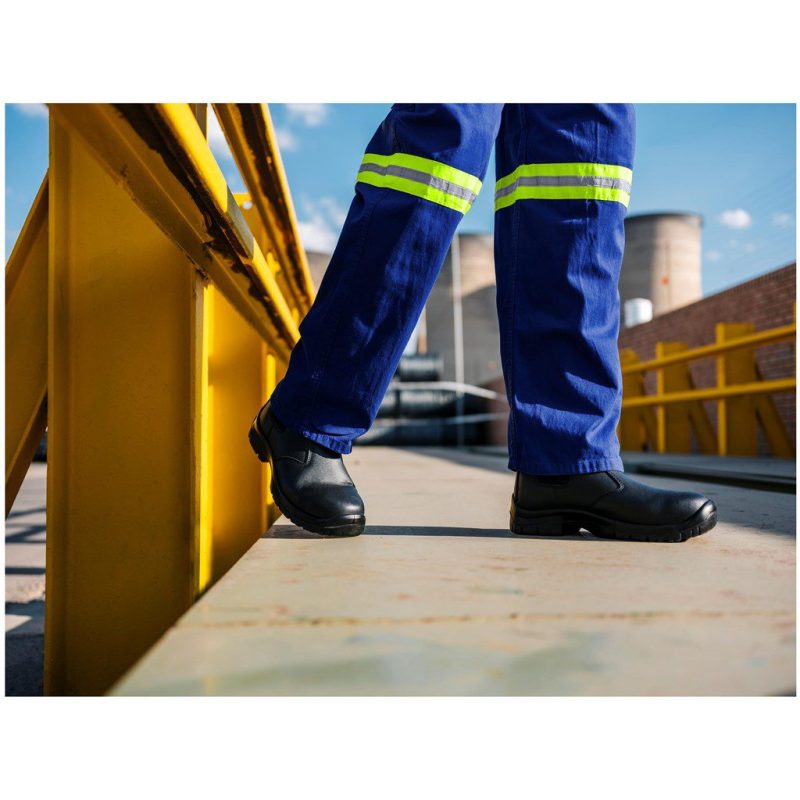 Craftsman Chelsea Boot Steel Toe Cap Lifestyle Image