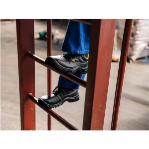 Mega Safety Shoe Steel Toe Cap Lifestyle Image