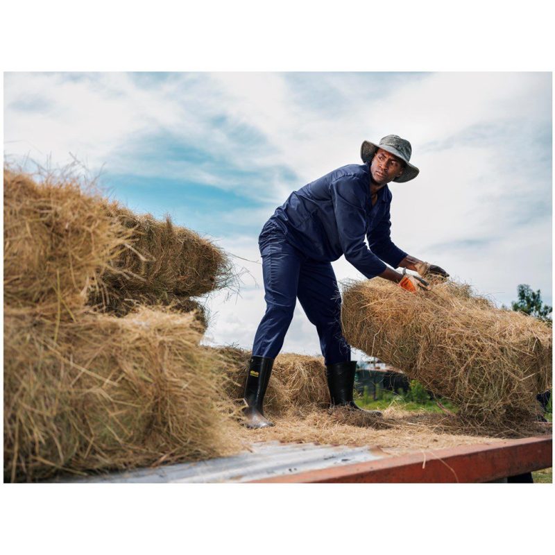 Shield Gumboot Non Steel Toe Cap Lifestyle Image