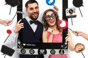 wedding selfie frames ands props
