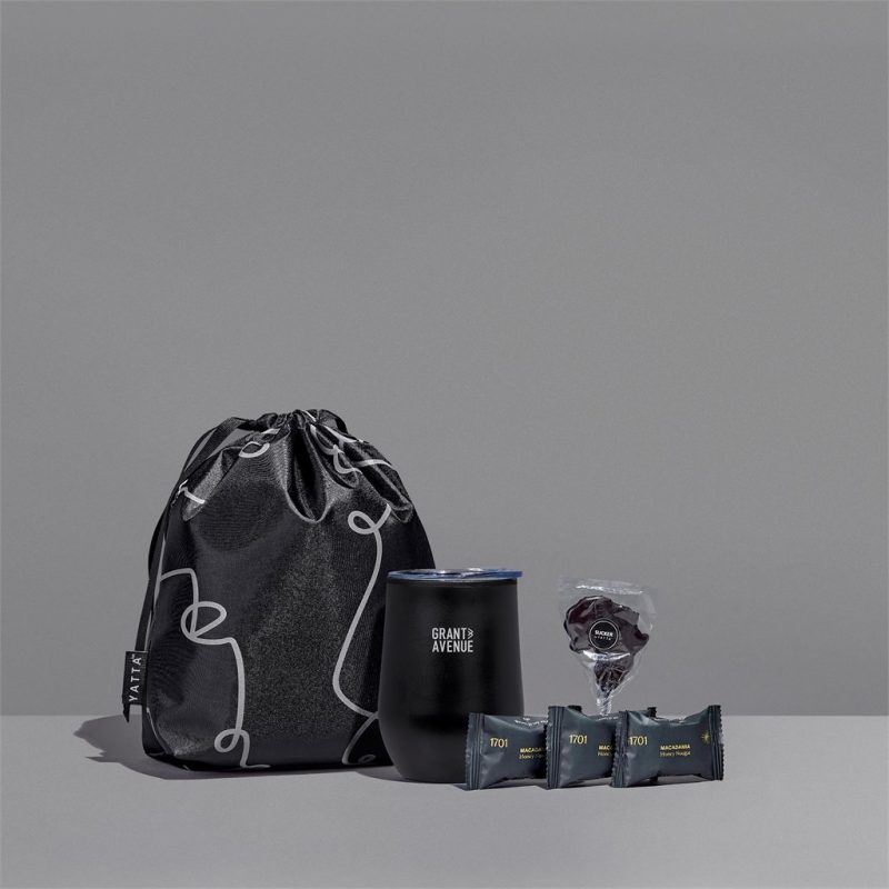 DEFAULT_1024X1024 Yatta Snug Surprise Hamper