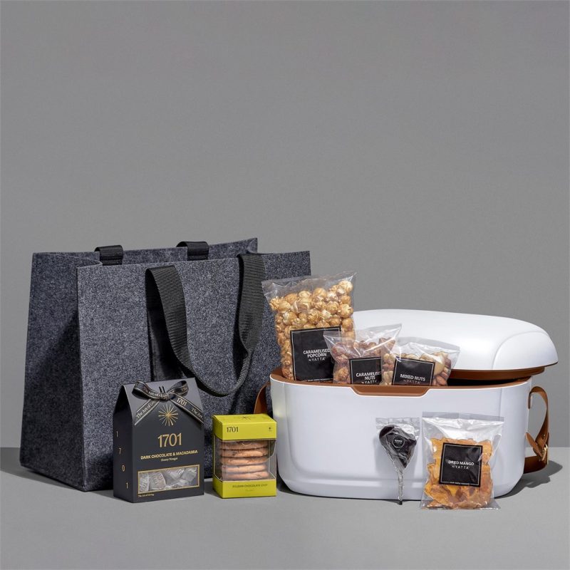 OFF WHITE Yatta Elegant Escape Hamper