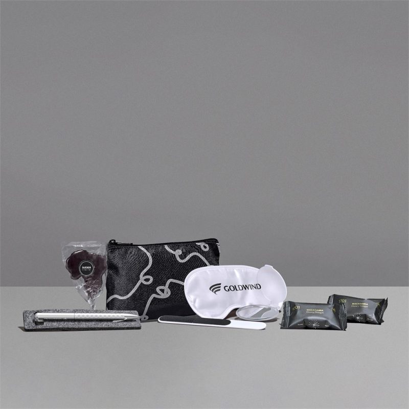 SILVER Yatta Jetsetter Joys Hamper