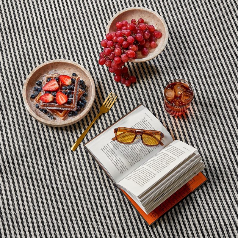 Serendipio Palmgrove Picnic Blanket