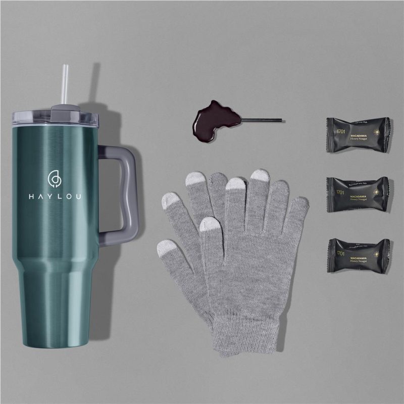 light turquoise Yatta Winter Whimsy Hamper