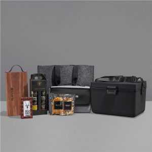Black Yatta Trailside Treasure Hamper