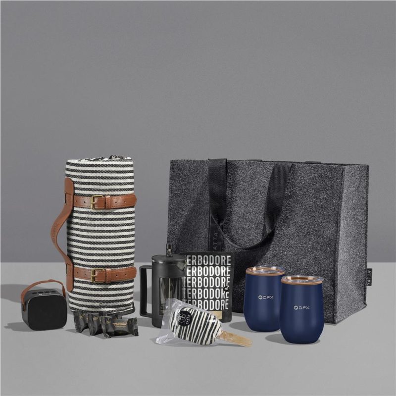 Navy Yatta Roast & Relax Hamper