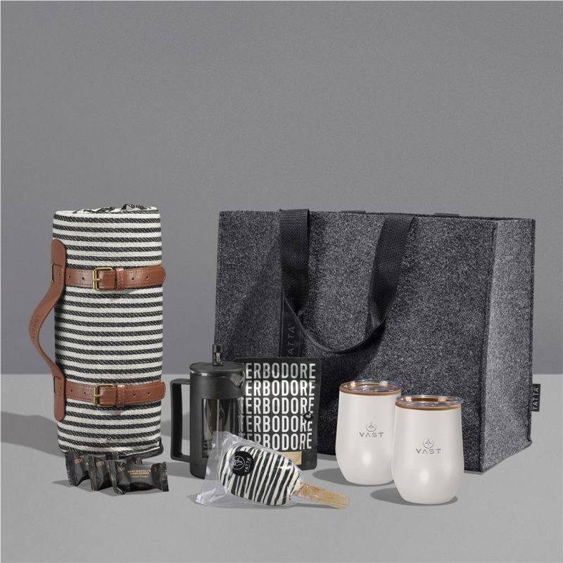 Cream Yatta Mocha Magic Hamper